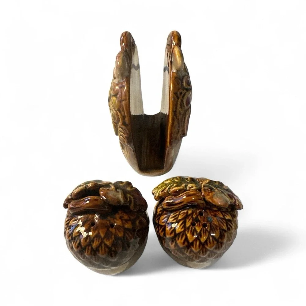 Vintage Acorn Napkin Holder & Salt and Pepper Shakers‎ Ceramic Fall Decor